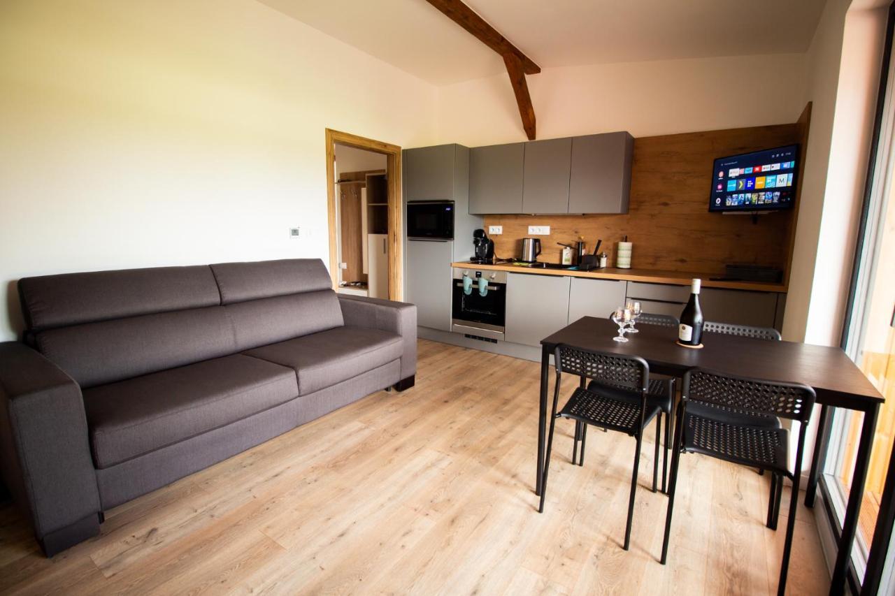Apartman Tatranka Vlasky Exterior photo